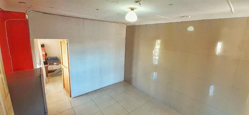 1 Bedroom Property for Sale in Polokwane Central Limpopo