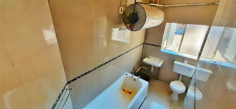 1 Bedroom Property for Sale in Polokwane Central Limpopo