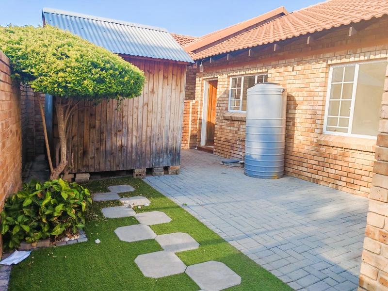 To Let 3 Bedroom Property for Rent in Bendor Limpopo