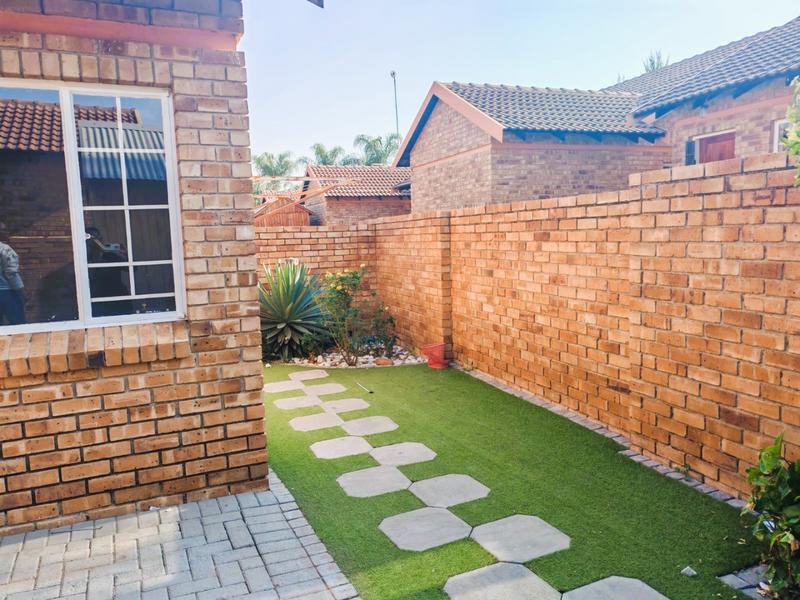 To Let 3 Bedroom Property for Rent in Bendor Limpopo