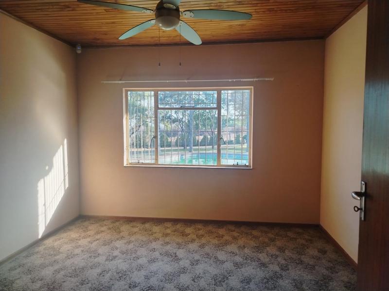 To Let 4 Bedroom Property for Rent in Steelpoort Limpopo