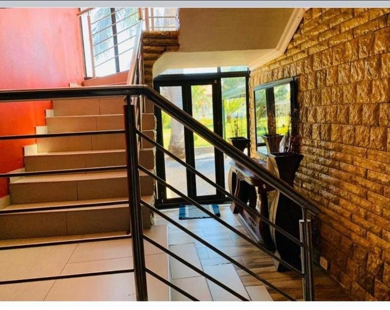5 Bedroom Property for Sale in Shayandima Limpopo