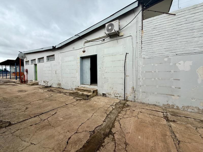 To Let Commercial Property for Rent in Polokwane Industria Limpopo