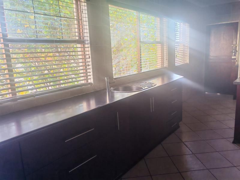 To Let 3 Bedroom Property for Rent in Bendor Limpopo