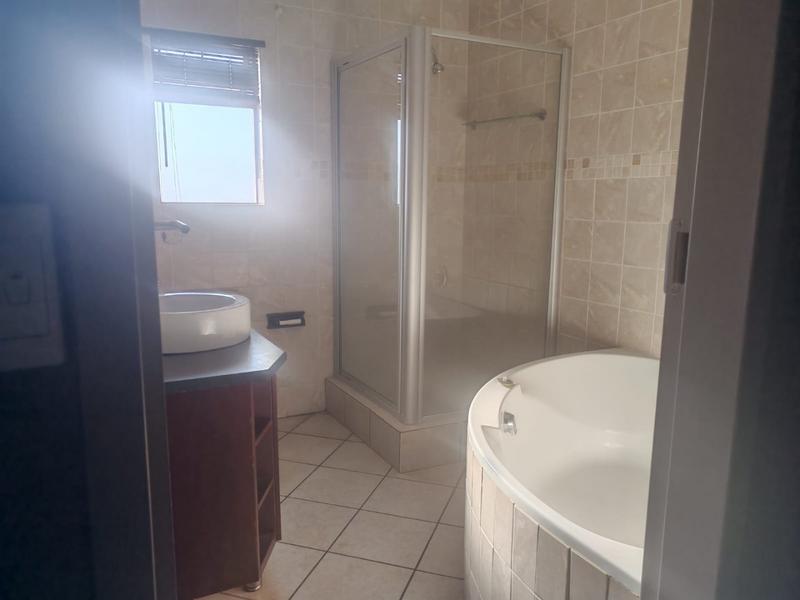 To Let 3 Bedroom Property for Rent in Bendor Limpopo