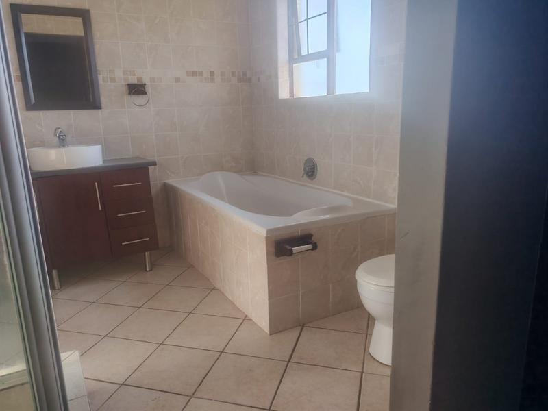To Let 3 Bedroom Property for Rent in Bendor Limpopo