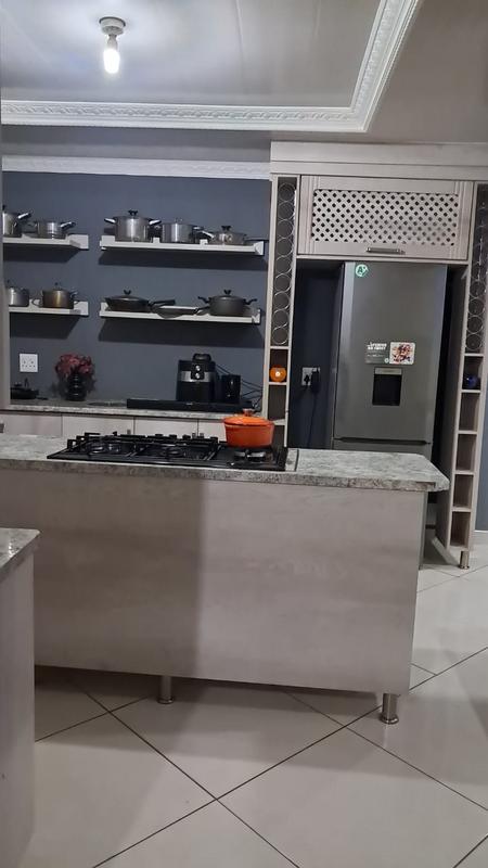 5 Bedroom Property for Sale in Thohoyandou Limpopo