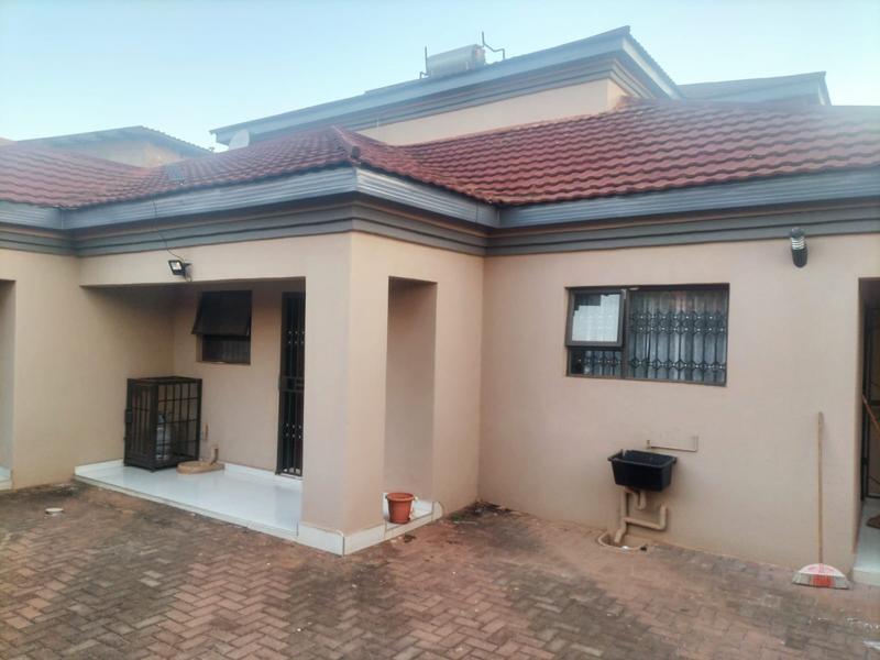 5 Bedroom Property for Sale in Thohoyandou Limpopo