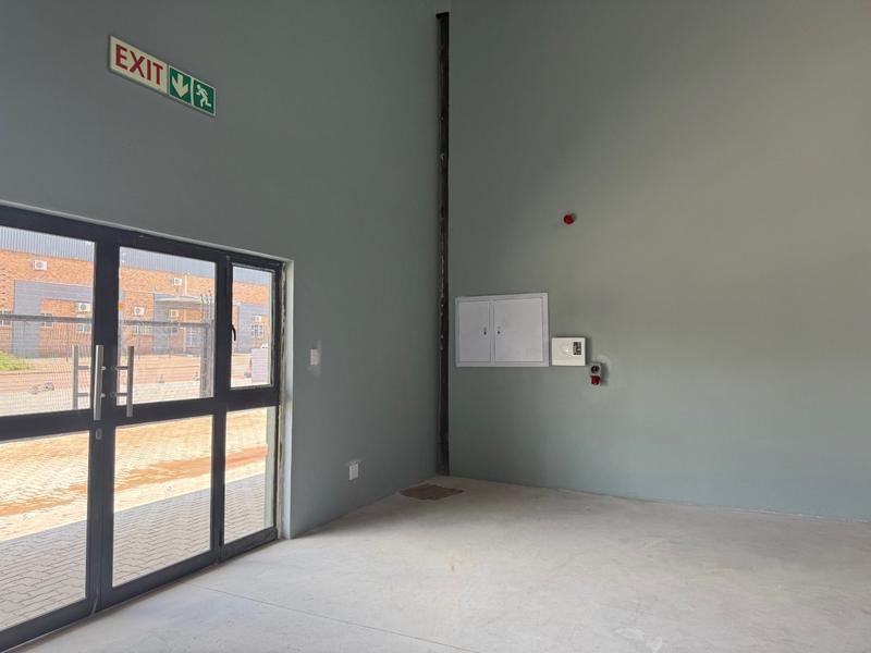 To Let Commercial Property for Rent in Magna Via Industrial Limpopo