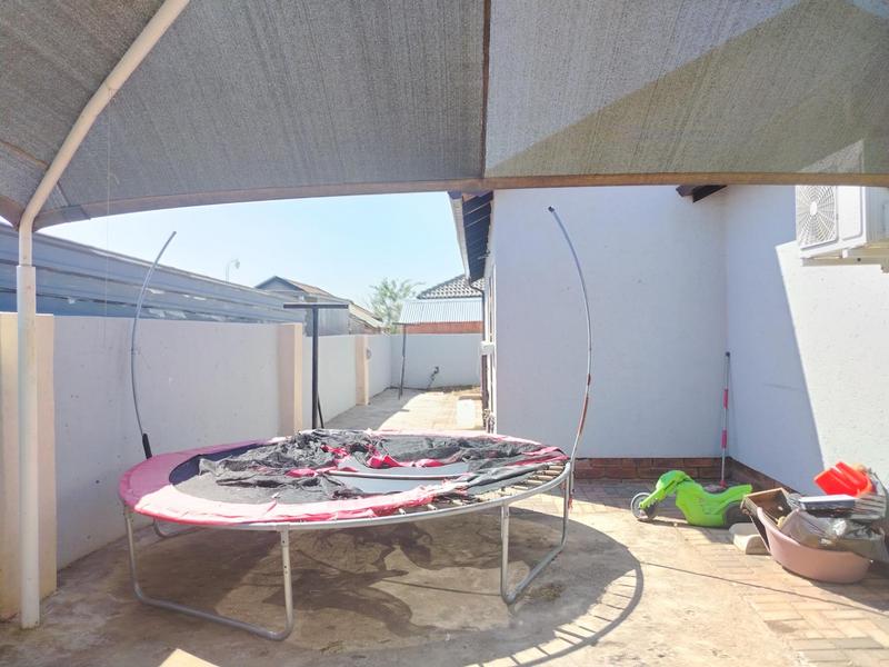 To Let 3 Bedroom Property for Rent in Southern Gateway Limpopo