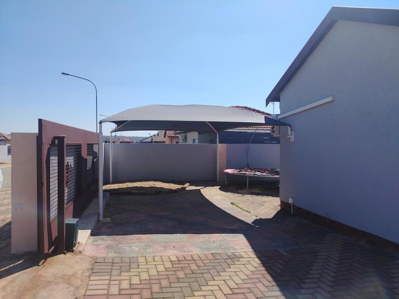 To Let 3 Bedroom Property for Rent in Southern Gateway Limpopo