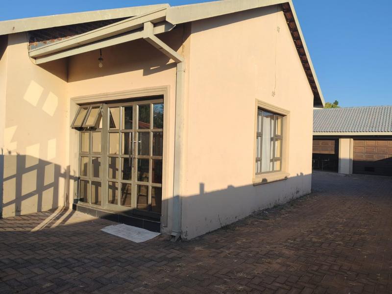 4 Bedroom Property for Sale in Fauna Park Limpopo