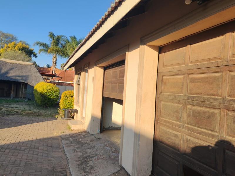 4 Bedroom Property for Sale in Fauna Park Limpopo