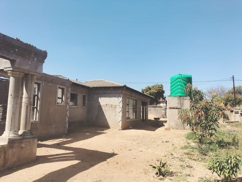 6 Bedroom Property for Sale in Tswinga Limpopo
