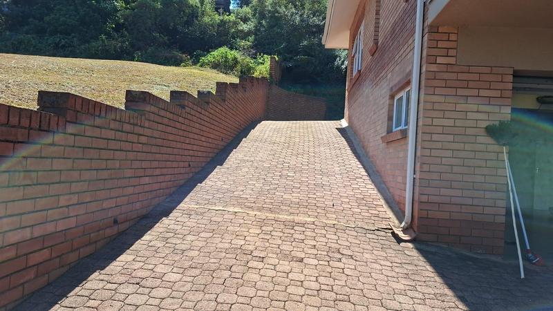 6 Bedroom Property for Sale in Clearwaters Cove Limpopo