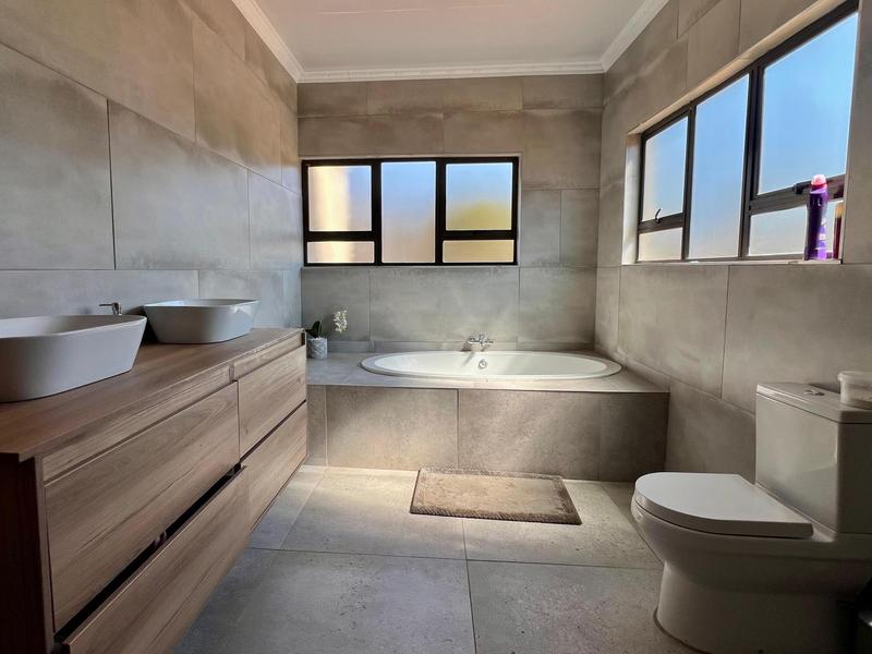 4 Bedroom Property for Sale in Thabazimbi Limpopo