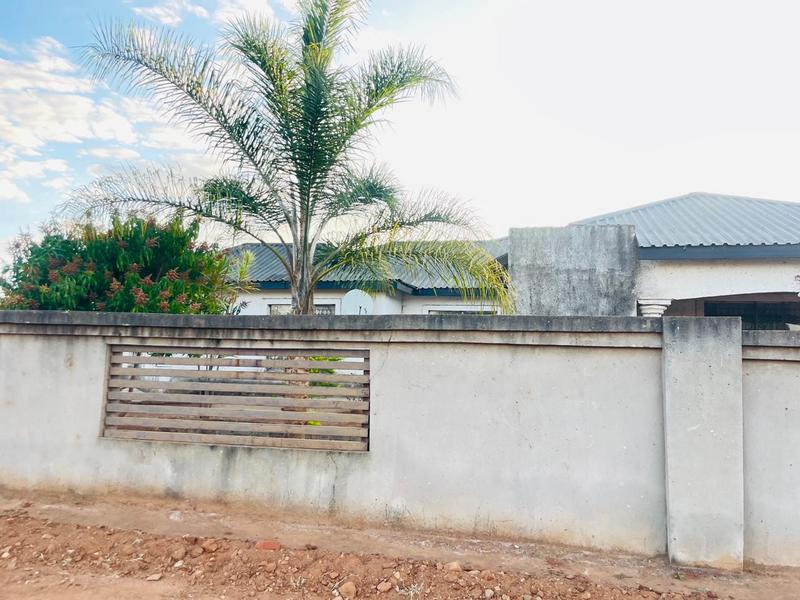 4 Bedroom Property for Sale in Dzwerani Limpopo