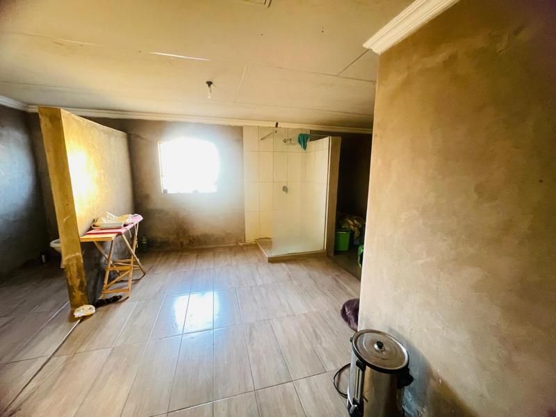 4 Bedroom Property for Sale in Dzwerani Limpopo