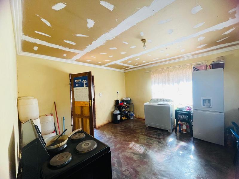 3 Bedroom Property for Sale in Phiphidi Limpopo