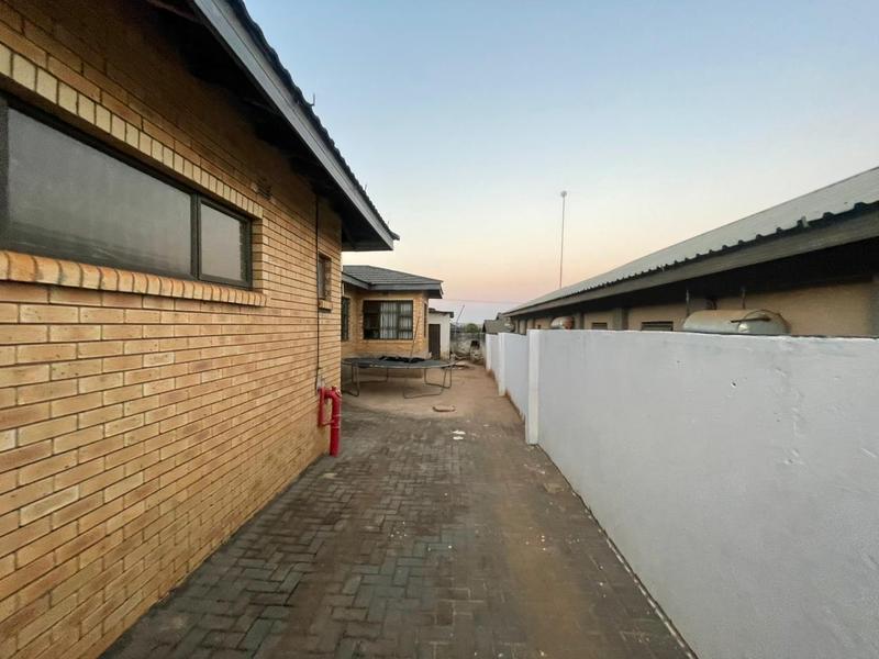 4 Bedroom Property for Sale in Thohoyandou Limpopo