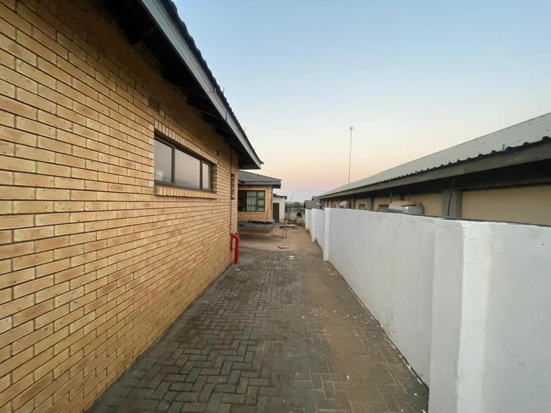 4 Bedroom Property for Sale in Thohoyandou Limpopo