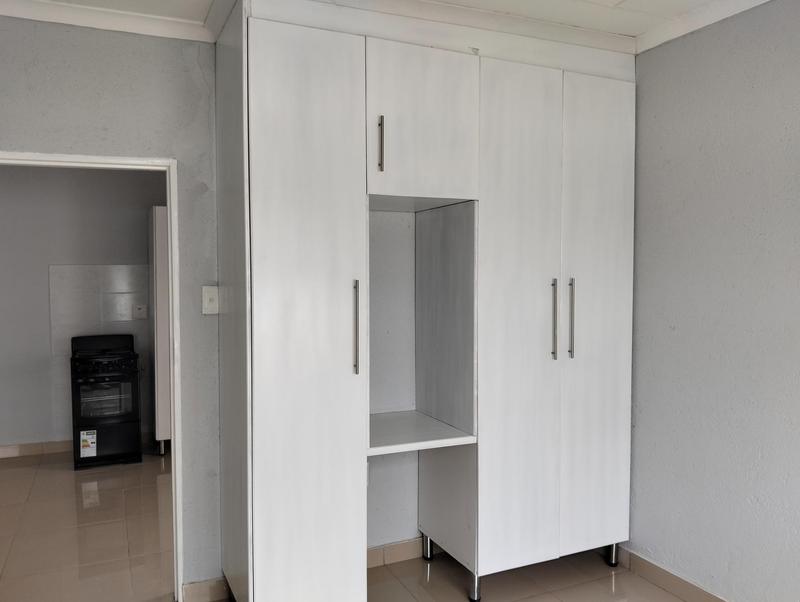 To Let 2 Bedroom Property for Rent in Chroompark Limpopo
