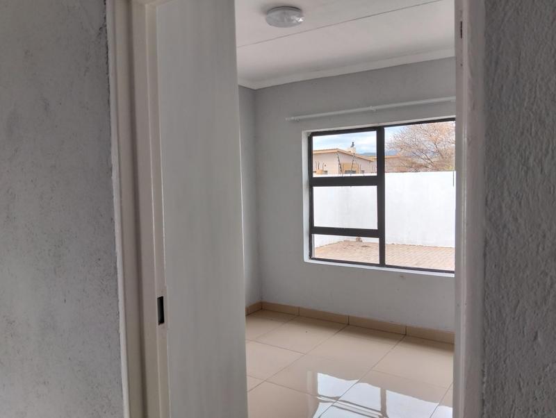 To Let 2 Bedroom Property for Rent in Chroompark Limpopo