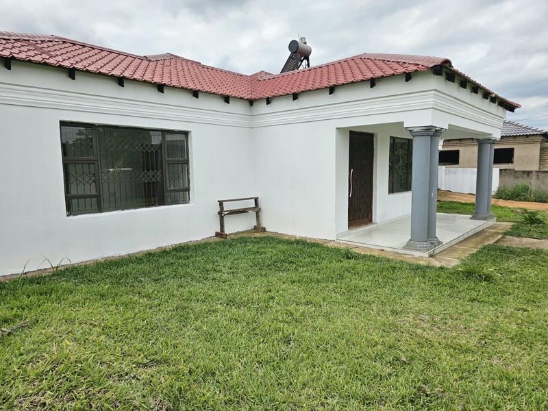 3 Bedroom Property for Sale in Mabunda Limpopo