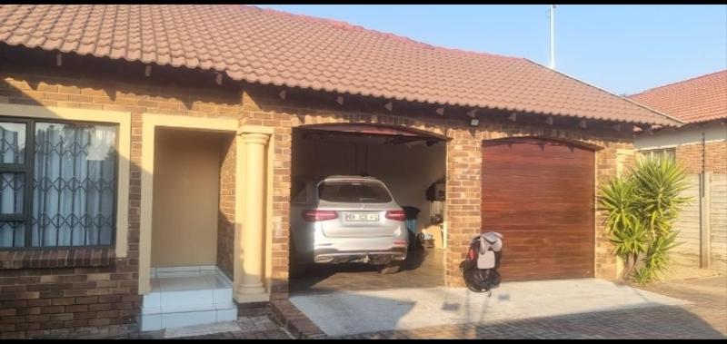3 Bedroom Property for Sale in Bendor Limpopo