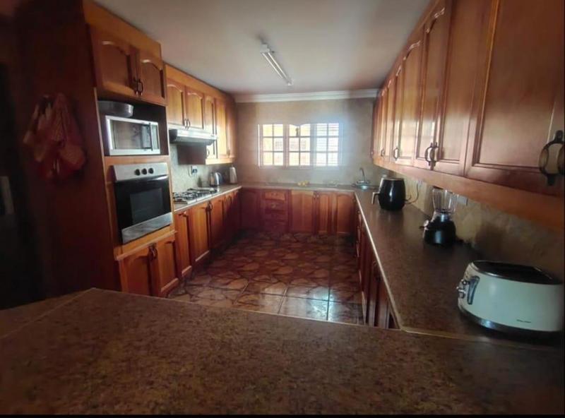 5 Bedroom Property for Sale in Thabazimbi Limpopo