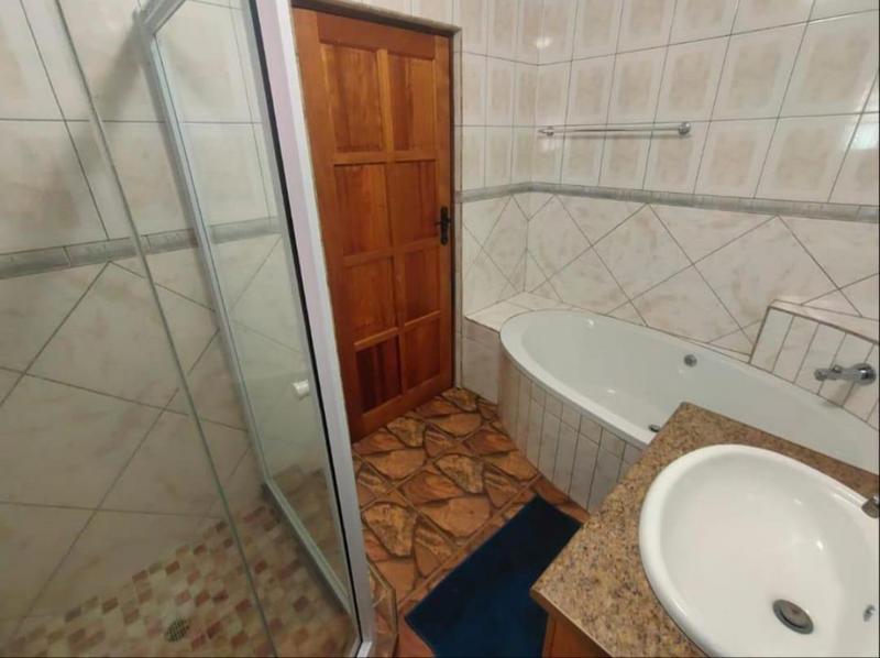 5 Bedroom Property for Sale in Thabazimbi Limpopo