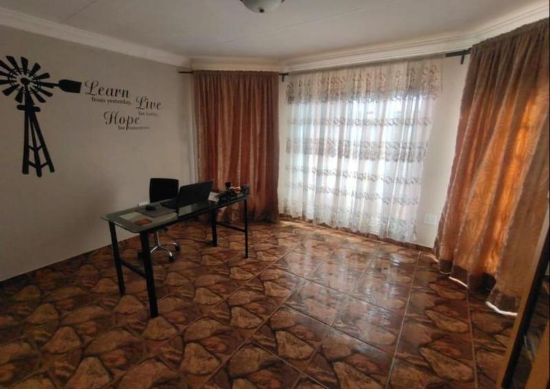 5 Bedroom Property for Sale in Thabazimbi Limpopo