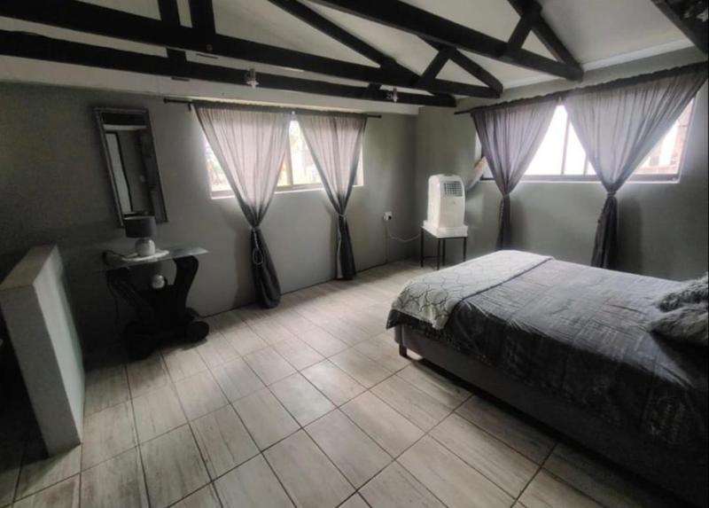 5 Bedroom Property for Sale in Thabazimbi Limpopo
