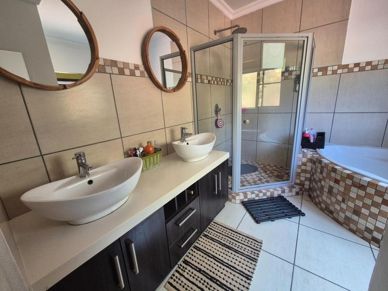 4 Bedroom Property for Sale in Thabazimbi Limpopo