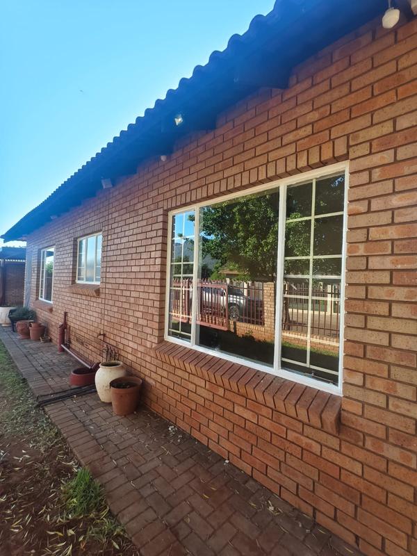 To Let 3 Bedroom Property for Rent in Thabazimbi Limpopo