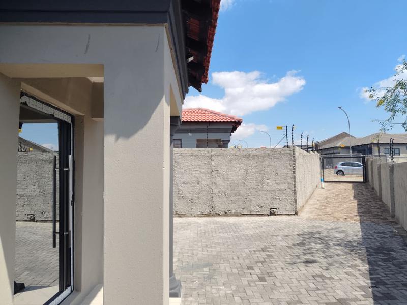 3 Bedroom Property for Sale in Mahlasedi Park Limpopo