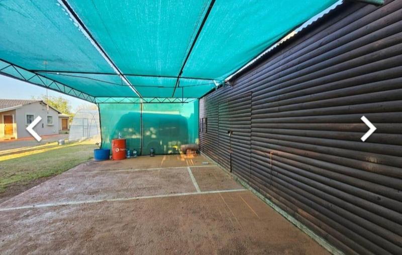 6 Bedroom Property for Sale in Northam Limpopo
