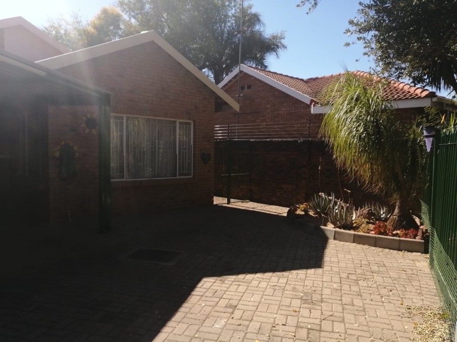 3 Bedroom Property for Sale in Nylstroom Limpopo