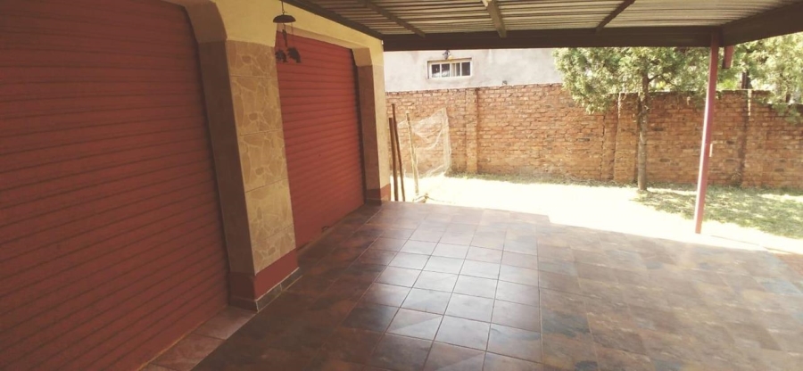 5 Bedroom Property for Sale in Louis Trichardt Limpopo