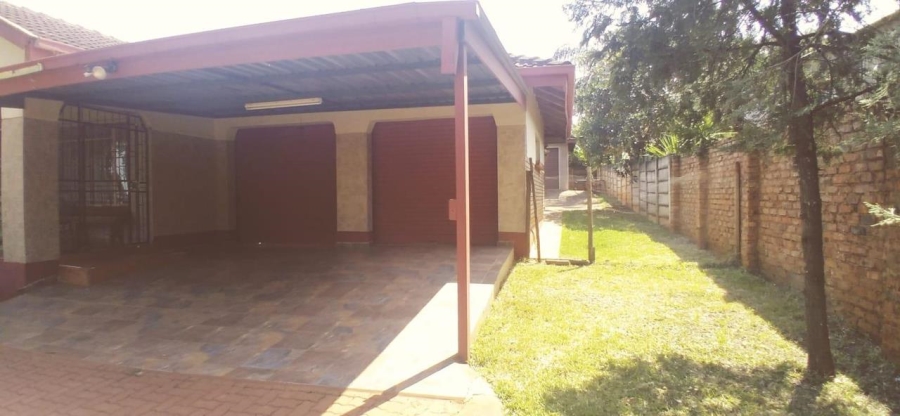 5 Bedroom Property for Sale in Louis Trichardt Limpopo