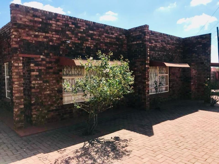 3 Bedroom Property for Sale in Seshego C Limpopo