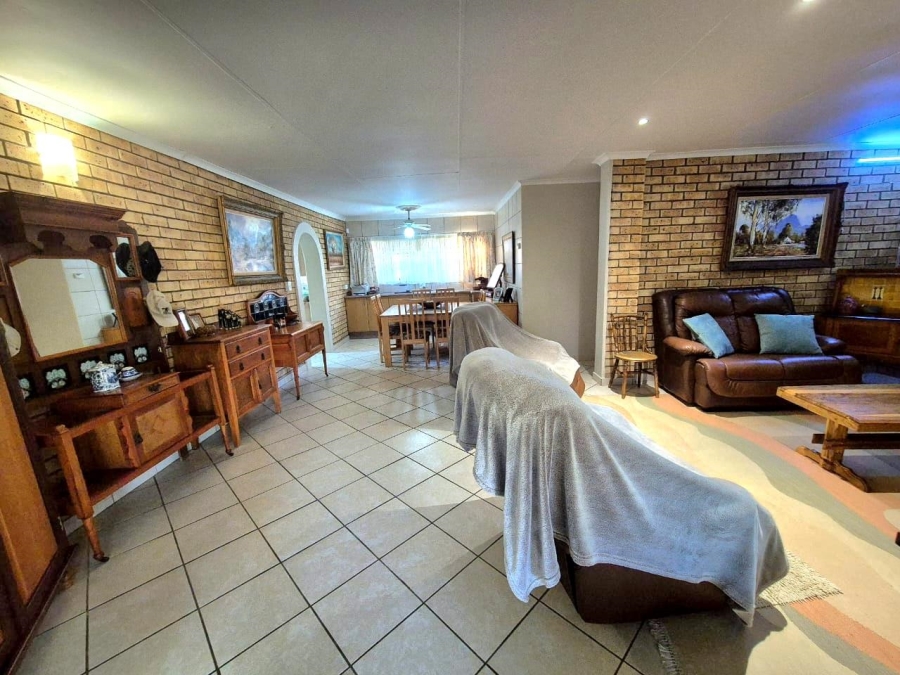 3 Bedroom Property for Sale in Leeupoort Limpopo