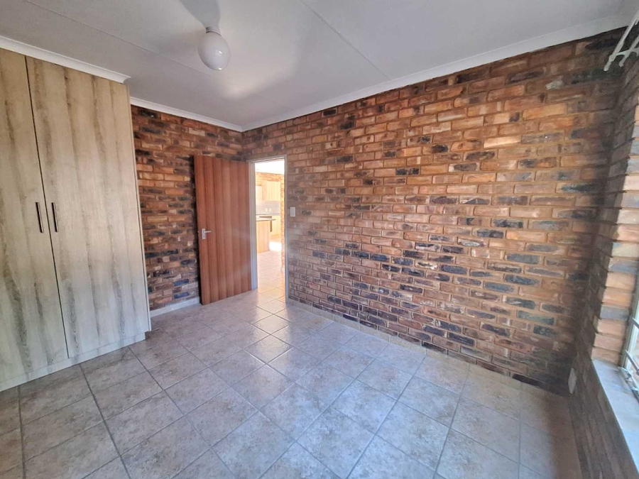 2 Bedroom Property for Sale in Leeupoort Limpopo