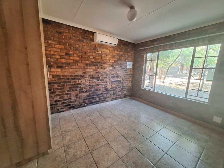 2 Bedroom Property for Sale in Leeupoort Limpopo