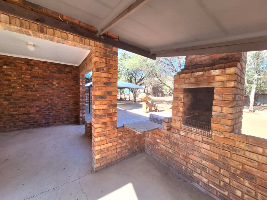 2 Bedroom Property for Sale in Leeupoort Limpopo