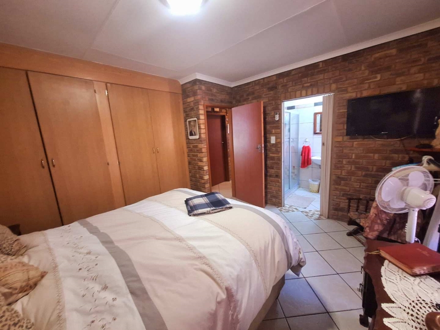 3 Bedroom Property for Sale in Leeupoort Limpopo