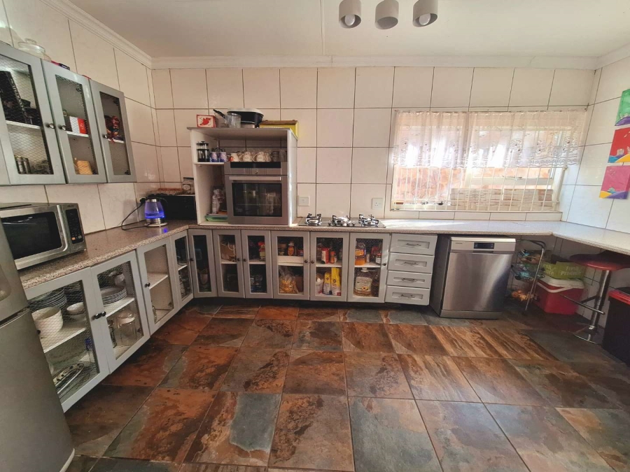 2 Bedroom Property for Sale in Leeupoort Limpopo