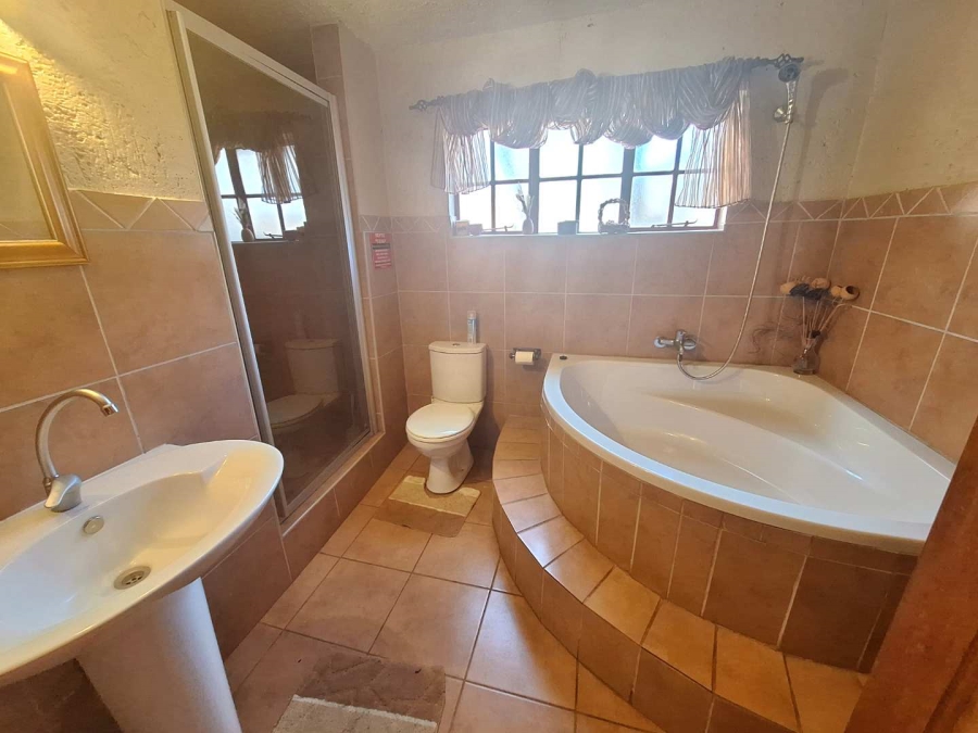 To Let 3 Bedroom Property for Rent in Leeupoort Limpopo