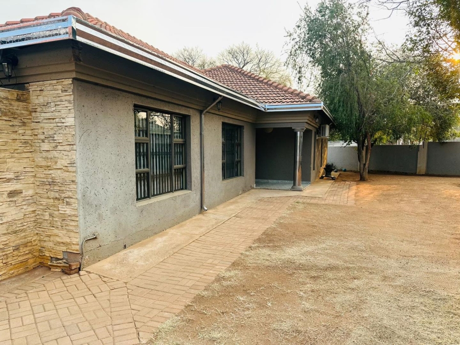 6 Bedroom Property for Sale in Modimolle Rural Limpopo