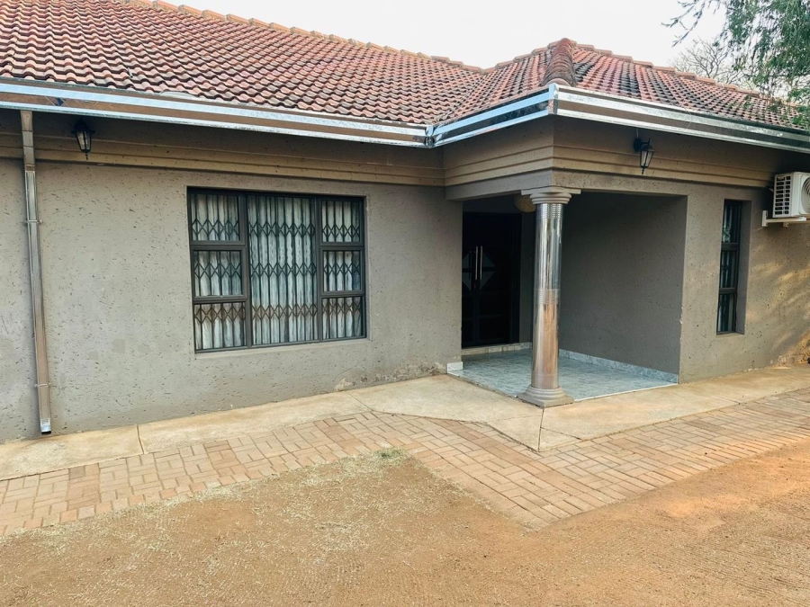 6 Bedroom Property for Sale in Modimolle Rural Limpopo